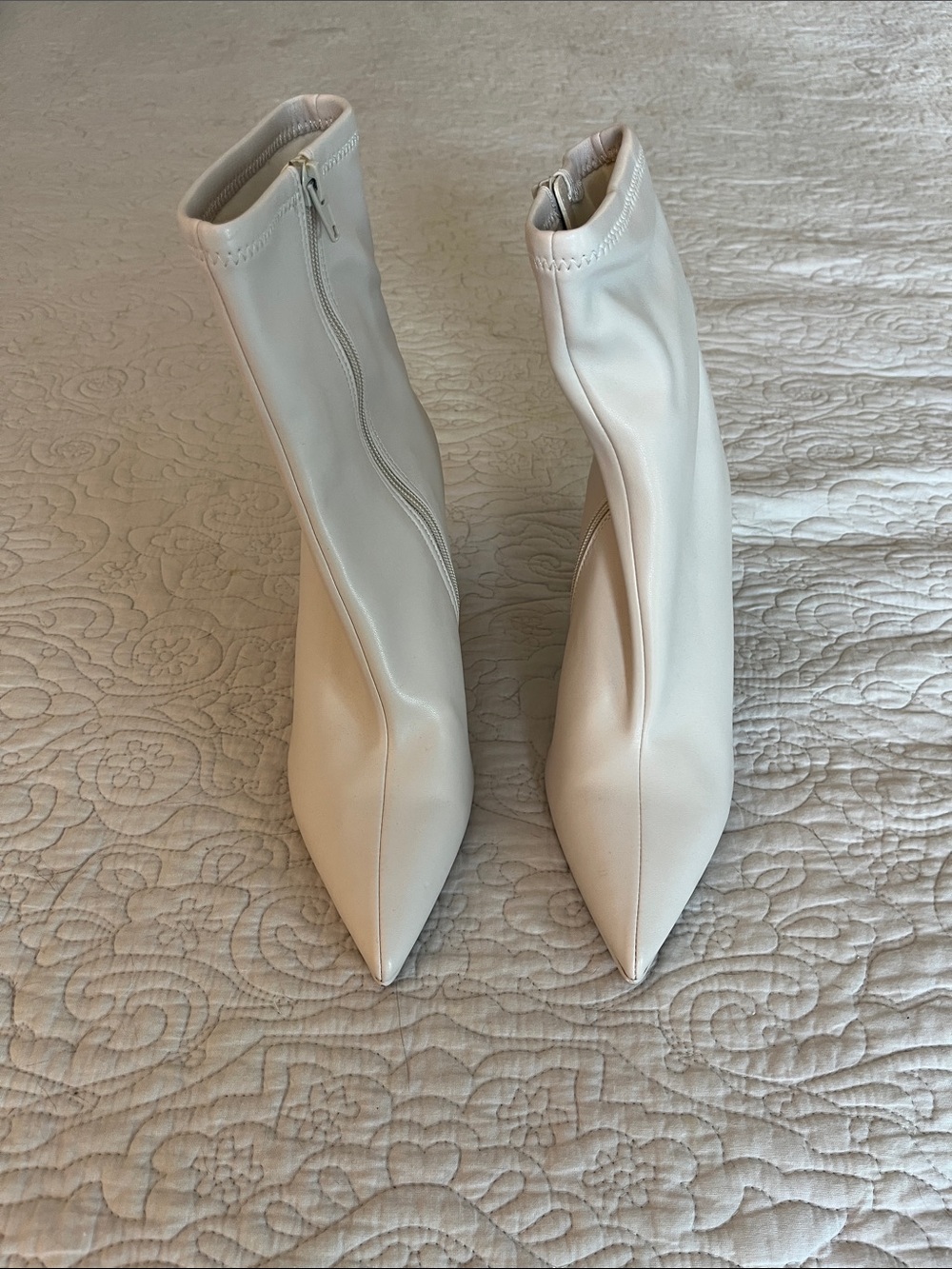 Steve Madden White Pointed-Toe Stretch Ankle Boots